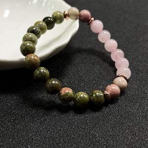 Bracelet en pierre naturelle avec perles de verre colorées, stimulant la créativité, potentiel marketing viral innovant, service de regroupement de produits - Product Image 5