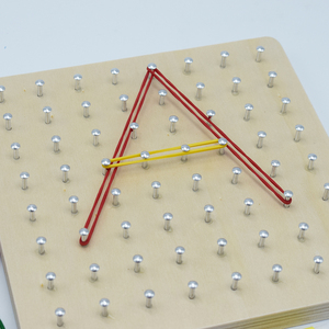 Juguetes de madera Montessori Tablero de uñas divertido Tablero de rompecabezas de geometría de madera Juguetes de madera Niños <span class=keywords><strong>Geoboard</strong></span> con tarjetas - Product Image 2