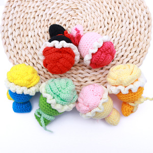 Nuevo y lindo ramo de rosas, regalo para el Día de la Madre, adorno para bolso, colgante de hilo de ganchillo para el Día de San Valentín, producto terminado - Product Image 3