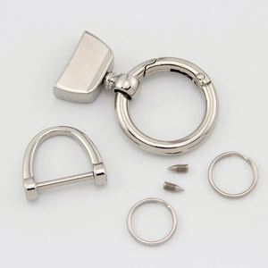 Llavero de aleación de zinc con colgante de herradura y kit de gancho antipérdida para uso diario universal - Product Image 2
