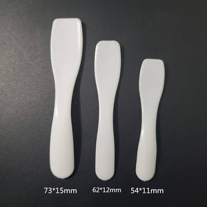 73 millimetri PP di plastica bianco spatola cosmetici, 7.3 centimetri maschera facciale spatola, strumento di bellezza crema spatola - Product Image 2