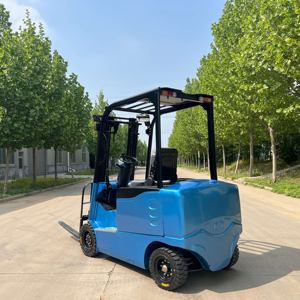 Équipement de remise de matériaux Chariot élévateur électrique 2t Bon <span class=keywords><strong>prix</strong></span> Chariot élévateur à fourche à conteneur à batterie plomb-acide 4x4 tout <span class=keywords><strong>Terain</strong></span> - Product Image 2