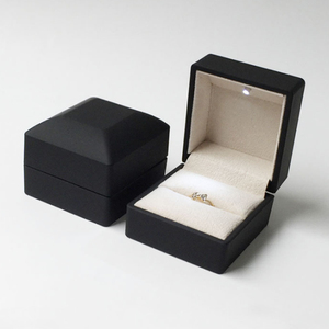 FORTE Luxury <b>LED</b> Jewelry Storage Package Black Lacquer Hot Stamping Custom <b>Light</b> Ring <b>Boxes</b> for Premium Jewellery Presentation - Product Image 3