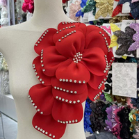 Applique en strass 3D grande fleur, patch décoratif en tissu fait main pour embellissement de robes et costumes DIY, vente en gros