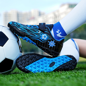 Zapatos de Fútbol para Niños y Jóvenes, Zapatos de Fútbol con Velcro de Caña Baja, <span class=keywords><strong>Botas</strong></span> de Entrenamiento para Césped Artificial, Tallas 28-<span class=keywords><strong>39</strong></span> - Product Image 3