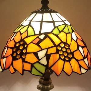 LongHuiJing Sunflower Tiffany Style Table Lamp Antique Desk Lamps Stained Glass Lampshade <b>Lights</b> - Product Image 4