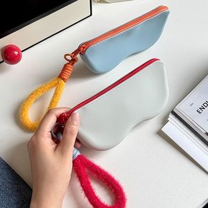 Estuche para Gafas de Sol de Cuero PU con Bloques de Color, Suministro de Fábrica, Bolsa Portátil para Guardar Gafas con Correa de Muñeca Afelpada - Product Image 1