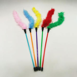 Juguete de Felpa para Gatos con Campanas y Plumas, Divertido y Interactivo - Product Image 3