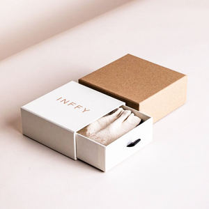 Manufacturer Custom Logo Rigid Cardboard Gift <b>Box</b> Glossy Lamination Magnetic Closure Recycled Jewelry Packaging for Bracelet - Product Image 4