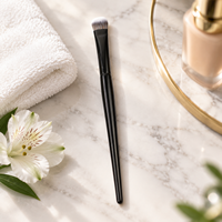 Pinceau de maquillage professionnel KB117 avec fibre de haute qualité de 0,07 mm, virole en aluminium épaissie et manche en bois de qualité supérieure