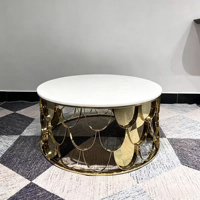 Table basse Tenghang moderne haut de gamme italienne, luxe léger, pour salon, en marbre naturel et acier inoxydable, avec motif écaille de poisson ajouré