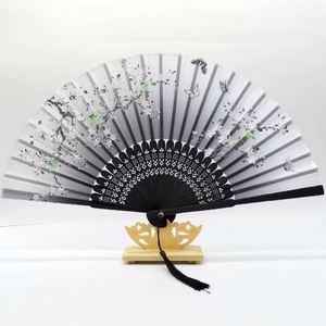 Custom <b>Pattern</b> Folk Style Painted Design Abanicos Bamboo Hand Folding Fan for Sale Performance Decoration Wedding Party Gift - Product Image 4