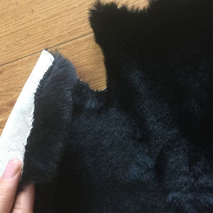 <span class=keywords><strong>Tapis</strong></span> <span class=keywords><strong>en</strong></span> <span class=keywords><strong>forme</strong></span> <span class=keywords><strong>de</strong></span> chauve-souris noire, <span class=keywords><strong>tapis</strong></span> et <span class=keywords><strong>tapis</strong></span> <span class=keywords><strong>en</strong></span> fourrure <span class=keywords><strong>de</strong></span> <span class=keywords><strong>lapin</strong></span> <span class=keywords><strong>en</strong></span> fausse fourrure douce - Product Image 2