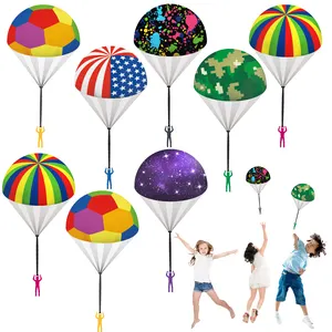 Atacado Personalizado Crianças Voando Brinquedos Sky Diving Jogo Ao Ar Livre Mão Jogando Colorido Pequeno Bonito Mini Parachute Brinquedos para Crianças
