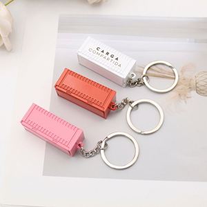 Porte-clés créatif en métal en forme de conteneur d'expédition avec design peint coloré pour cadeaux promotionnels - Product Image 4