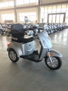 Scooter Elettrico a <span class=keywords><strong>Tre</strong></span> <span class=keywords><strong>Ruote</strong></span> Modello E-LIFE EEC, Modello Classico V Espa, 800W 60V 20AH Batteria al SILICIO - Product Image 5