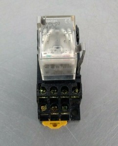 PLC MY4N-D2 - 24VDC 继电器 W 27X4C - 5A 250VAC 底座 4D - Product Image 1