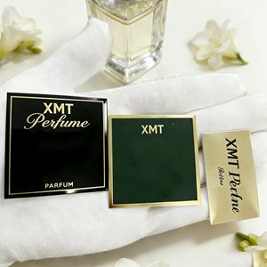 สติกเกอร์อลูมิเนียม 3 มิติ แบบด้าน พิมพ์โลโก้ตามสั่ง ทนทาน กันน้ำ ดีไซน์มืออาชีพ สำหรับน้ำยาทาเล็บ น้ำมันหอมระเหย - Product Image 2