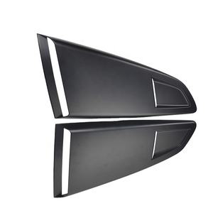 Persiennes de fenêtre arrière de couverture de quart de scoop noir mat de matériel d'ABS pour <span class=keywords><strong>Ford</strong></span> <span class=keywords><strong>Mustang</strong></span> 2015-2017 - Product Image 1