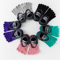 Chaussettes de yoga antidérapantes à cinq doigts pour femmes, chaussettes invisibles à blocs de couleur, pour fitness en salle, Pilates, danse, mélange de coton