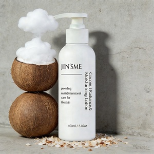 Lotion corporelle hypoallergénique à l'huile de coco pressée à froid et à l'acide hyaluronique, hydratation légère, éclaircissement naturel, apaisante - Product Image 5