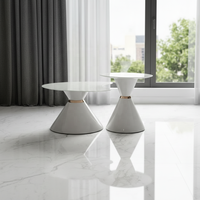 Table basse au design nordique élégant, structure en métal, plateau en verre blanc, mobilier moderne multifonctionnel et écologique pour salon