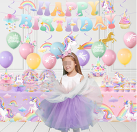 Ensemble de vaisselle et décorations pour fête d'anniversaire Licorne Arc-en-ciel : Assiettes, gobelets, serviettes, couverts, nappe, bannière, spirales, décorations de gâteau en nid d'abeille