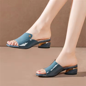 New Women's <b>Shoes</b> With Thick Heeled <b>Shoes</b>, <b>Soft</b> Leather Sandals And Sandals, Fashionable Women's <b>Shoes</b> - Product Image 1
