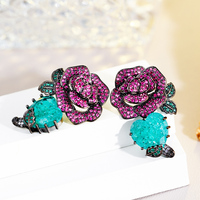 Anting-anting pesta model gantung berbentuk bunga mawar merah dan daun hati hijau, berlapis emas hitam klasik dengan zircon kubik, untuk wanita.