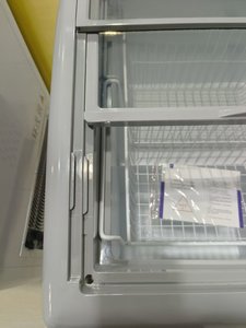 Congélateur vitrine pour glaces et bâtonnets glacés 188L avec porte vitrée incurvée - Product Image 6
