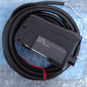 Contrôleur de débit à pince KEYENCE FD-XA2E |   Unité d'extension à montage sur rail DIN pour capteur de micro-courant de la série FD-X FD XA2E - Product Image 2