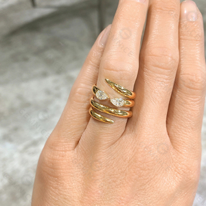 Anillo Gemnel Triple Wrap Tip to Tail con diamante en forma de pera, plata 925, movimiento de oro bajo tono. - Product Image 2