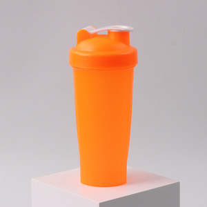 カスタムロゴ入り 400ml/600ml プラスチック製ワークアウトシェイクボトル 水/プロテイン/スポーツ/フィットネス/プロテインシェーカー ジム用プロテインボトル - Product Image 4