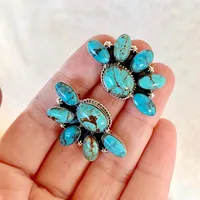 Southwestern Bijoux pour femmes Bohème Floral Cluster Stone Western Stud Boucles d'oreilles Turquoise Floral Cluster Studs