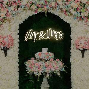 Letrero Luminoso de Neón Mr & Mrs para Decoración de Pared de Boda, Luz LED para Fiesta de Boda, Decoraciones de San Valentín, Alimentado por USB - Product Image 5