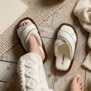 XIXITIAO Pantuflas Retro de Bloques de Color <span class=keywords><strong>para</strong></span> Mujer, con Tira Cruzada, Antideslizantes de TPR, Forro Cálido de Felpa, Zapatos de <span class=keywords><strong>Casa</strong></span> <span class=keywords><strong>para</strong></span> Interiores, Venta al <span class=keywords><strong>por</strong></span> Mayor - Product Image 1