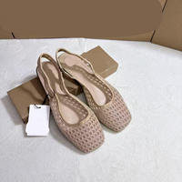 Nouvelles sandales plates pour femmes en résille respirante, style Muller, chaussures d'extérieur à trous, collection été 2026