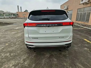 Véhicule d'<span class=keywords><strong>occasion</strong></span> à faible kilométrage Jetour X70 PLUS, SUV intermédiaire haut de gamme, 1.5T <span class=keywords><strong>essence</strong></span>, traction avant, <span class=keywords><strong>7</strong></span> <span class=keywords><strong>places</strong></span> - Product Image 4