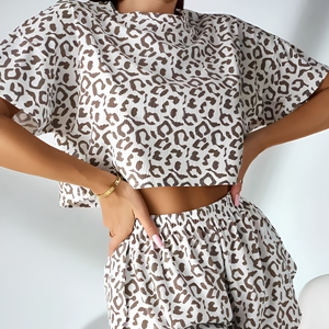 Pigiama Estivo da Donna con Stampa Leopardata, Traspirante, Maniche Corte e Pantaloncini - Product Image 1