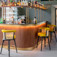 Ensemble de sièges de restaurant de style nordique personnalisé, banquette, chaise en bois, dossier en rotin, table et chaise de café, design d'intérieur