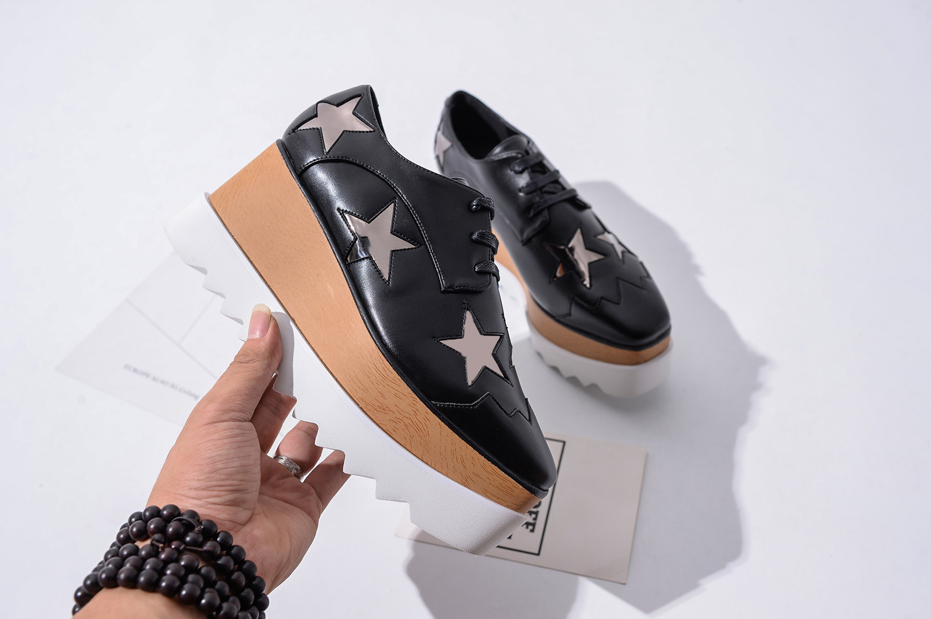 Étoile de pistolet noir