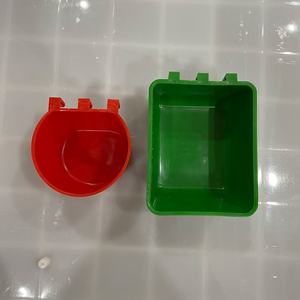 <span class=keywords><strong>Bebederos</strong></span> <span class=keywords><strong>para</strong></span> Jaulas de Aves, <span class=keywords><strong>Comederos</strong></span> Colgantes <span class=keywords><strong>para</strong></span> Aves de Corral, <span class=keywords><strong>Bebederos</strong></span> <span class=keywords><strong>para</strong></span> Palomas, <span class=keywords><strong>Gallos</strong></span>, Aves de Caza, Periquitos - Product Image 1