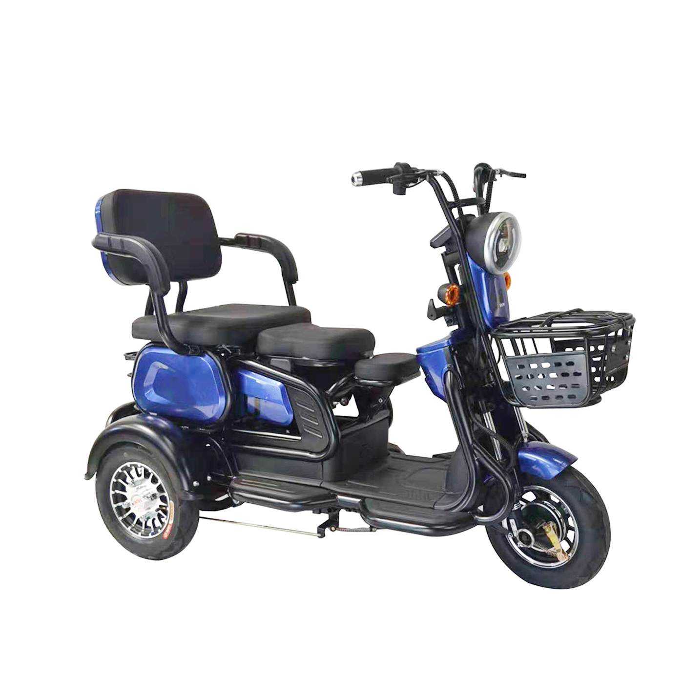 Электроскутер yuki 3 колеса. Трицикл volteco trike 1000w. 3 колесный электроскутер с сиденьем взрослый. Электрический мопед трехколесный. Скутер для инвалидов с200.