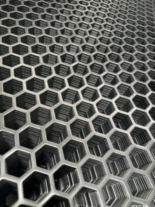 उच्च गुणवत्ता वाले काले तार जाल छिद्रित धातु शीट पाउडर लेपित वेल्डिंग और झुकने सेवाओं का निर्माण चीन आपूर्तिकर्ता - Product Image 4