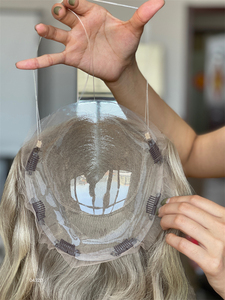 Topper capillaire sur mesure 4x4 en cheveux vierges européens blonds Remy, avec dentelle frontale et ligne de cheveux pré-épilée pour femmes, base en soie naturelle - Product Image 5
