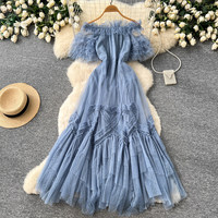 Robe décontractée élégante pour femme, coupe trapèze, en tulle à volants, épaules dénudées, avec superposition de mailles, longue, idéale pour les fêtes et le quotidien