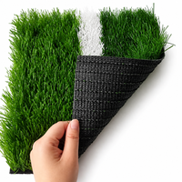 Gazon synthétique de football durable de 50 mm avec drainage robuste pour terrains de sport et terrains de football