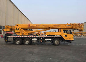 Grue mobile hydraulique sur camion de la marque ZOOMLION, 25 tonnes, 50 tonnes, 55 tonnes, 100 tonnes, en stock - Product Image 3