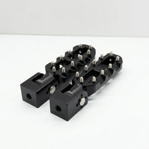 ที่พักเท้ามอเตอร์ไซค์แบบพับได้อเนกประสงค์ โครงอะลูมิเนียม CNC พร้อมปุ่มกันลื่น ตัวยึด M8 ปรับมุมได้ สีดำเคลือบอะโนไดซ์ - Product Image 4