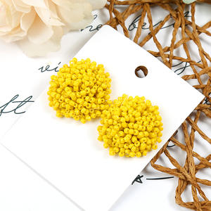 बोहेमियन व्यक्तित्व रचनात्मक रंगीन गोल बालियां हस्तनिर्मित बेडेड बॉल बीज बड्स स्टड बालियां - Product Image 5